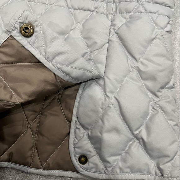 [S]Eddie Bauer EB550 Women's Quilted Silver Down Vest - Picture 8 of 10